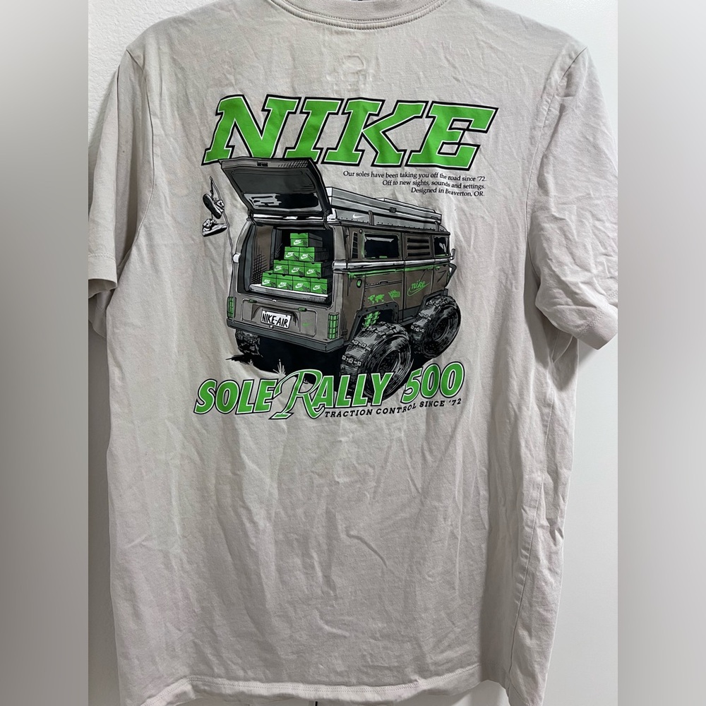 Tan Nike sole rally 500 T-Shirt
